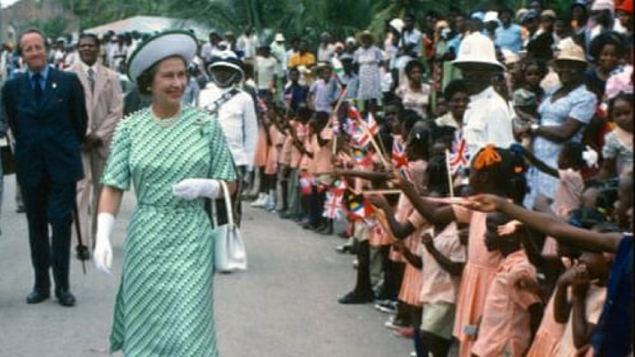 باربادوس برای همیشه از زیر بلیت ملکه خارج شد