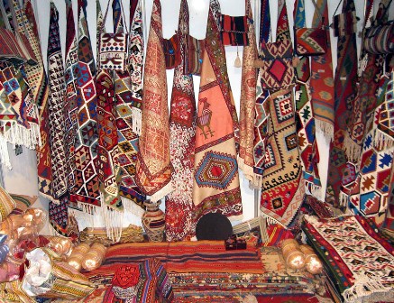 نمایشگاه هنر‌ها و صنایع دستی در قزوین برگزار می شود
