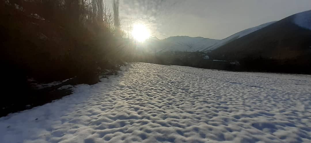 نمای زمستانی روستای عمقین